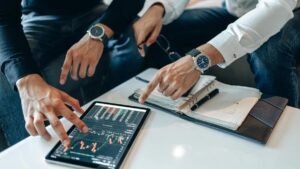How to Trade Boom and Crash Indices Successfully in 2025
